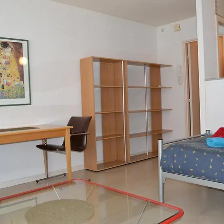 Apartotel Des Jardins De La Fontaine Qui Bout 3*