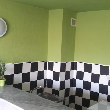 Apartotel Des Jardins De La Fontaine Qui Bout