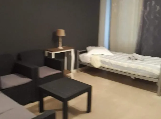 Apartmanhotel Apartotel Des Jardins De La Fontaine Qui Bout