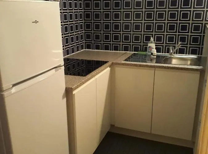 Apartotel Des Jardins De La Fontaine Qui Bout 3* Charleroi