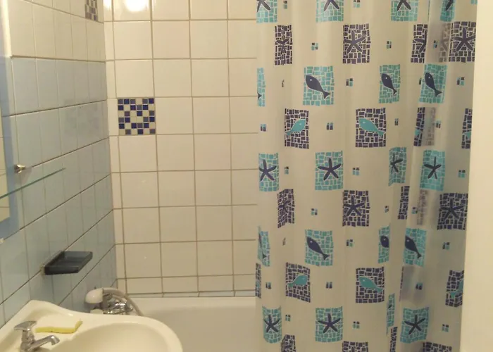 Apartotel Des Jardins De La Fontaine Qui Bout 3* Charleroi