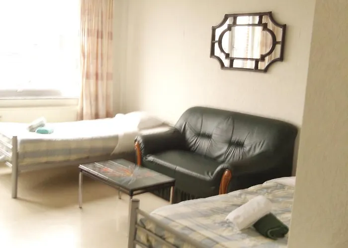 Apartotel Des Jardins De La Fontaine Qui Bout 3* Charleroi